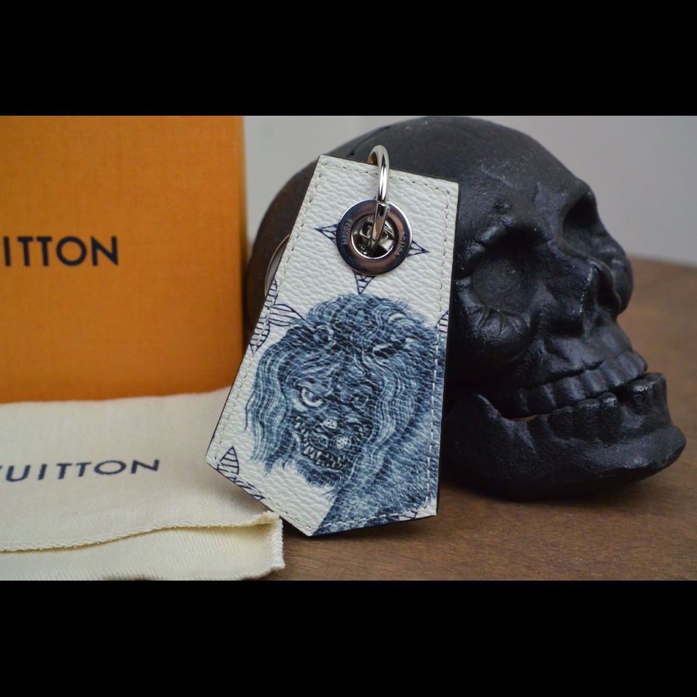 [SOLD] Louis Vuitton SAVANE KEY HOLDER Chapman Bro - Picture 2 of 7